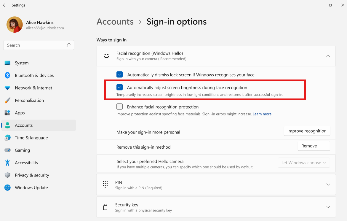 Cài đặt tự động điều chỉnh độ sáng khi nhận diện Windows Hello