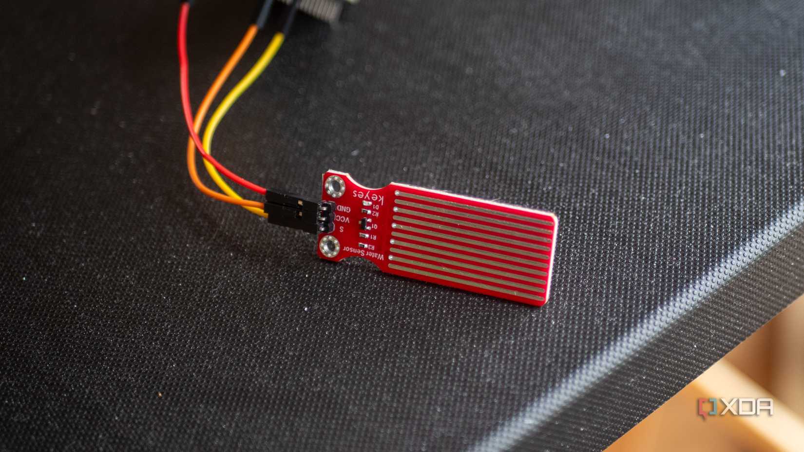 Cảm biến nước kết nối với ESP32