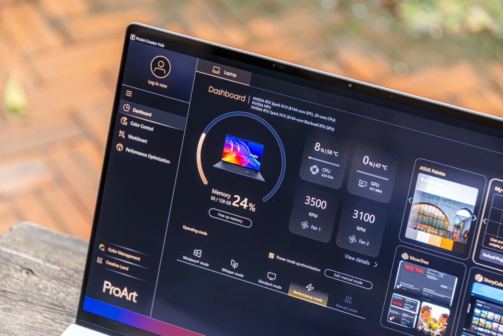 Cận cảnh bảng điều khiển ASUS