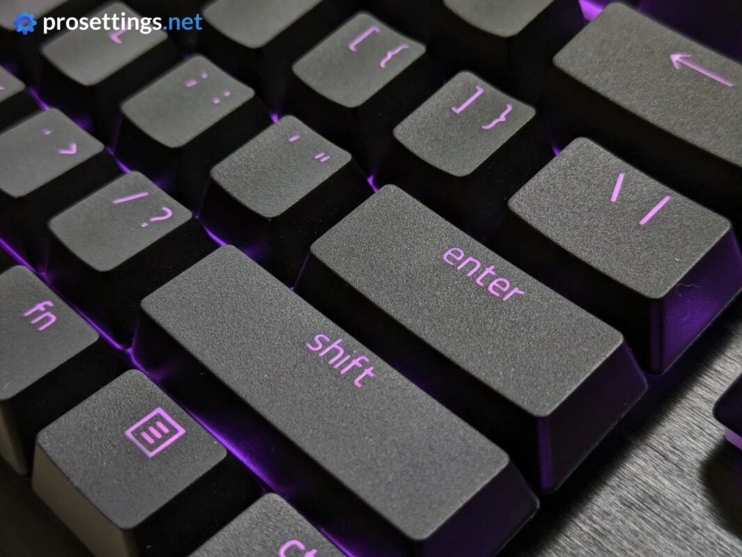 Cận cảnh keycap Enter và Shift trên Huntsman V3 HE