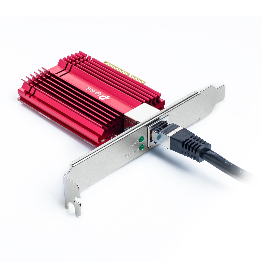 Cáp Ethernet cắm vào cổng RJ45 của TX401