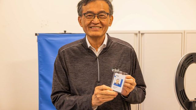 CEO Intel Lip-Bu Tan nêu khả năng trao đổi với AMD, nhưng chưa công bố thỏa thuận hợp tác cụ thể.