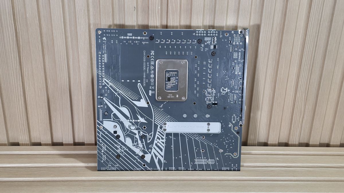 Ảnh chi tiết bo mạch chủ Gigabyte Z890M Aorus Elite WiFi7 Ice