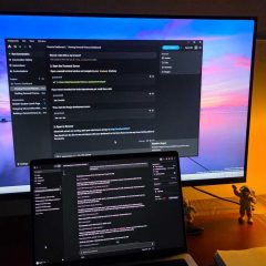 Claude Code thiết kế lại website trong màn hình máy tính