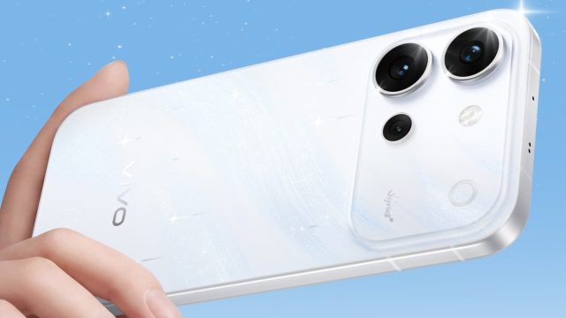 Cụm camera mặt lưng vivo S60, mẫu tiền nhiệm của S70