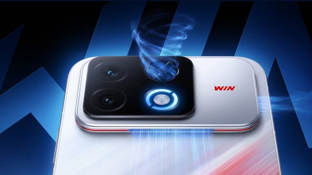 Cụm quạt tản nhiệt ở mặt lưng HONOR Win2