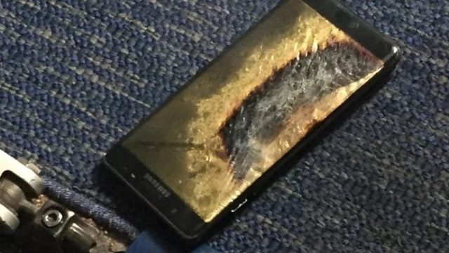 Galaxy Note 7 cháy hỏng trên mặt vải