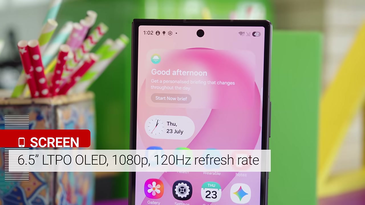 Galaxy Z Fold 8 Ultra trong video đánh giá GSMArena