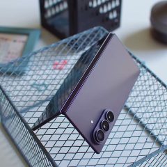 Galaxy Z Fold 8 Ultra trong video đánh giá GSMArena