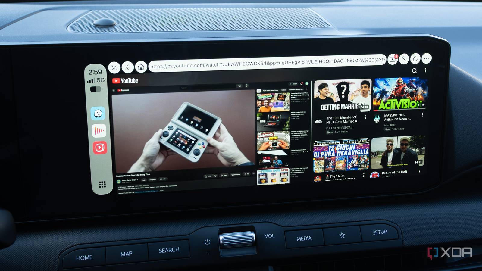 Giao diện APTV CarPlay hiển thị YouTube
