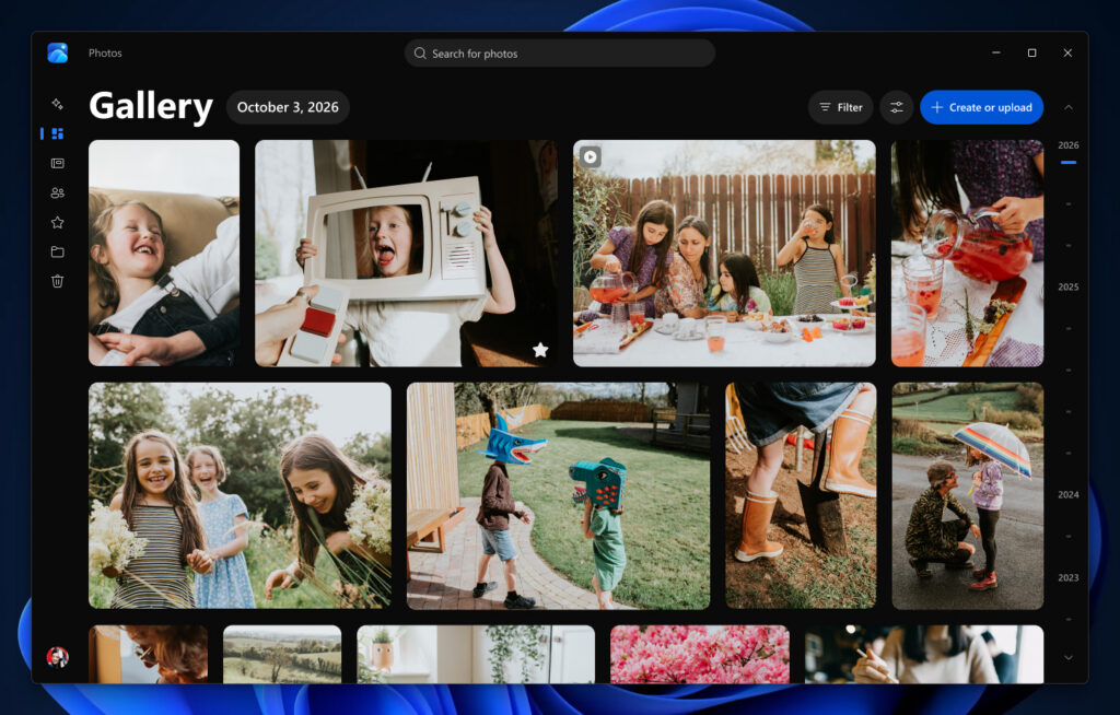 Giao diện Gallery của ứng dụng Photos trên Windows 11 hiển thị thư viện ảnh theo dòng thời gian