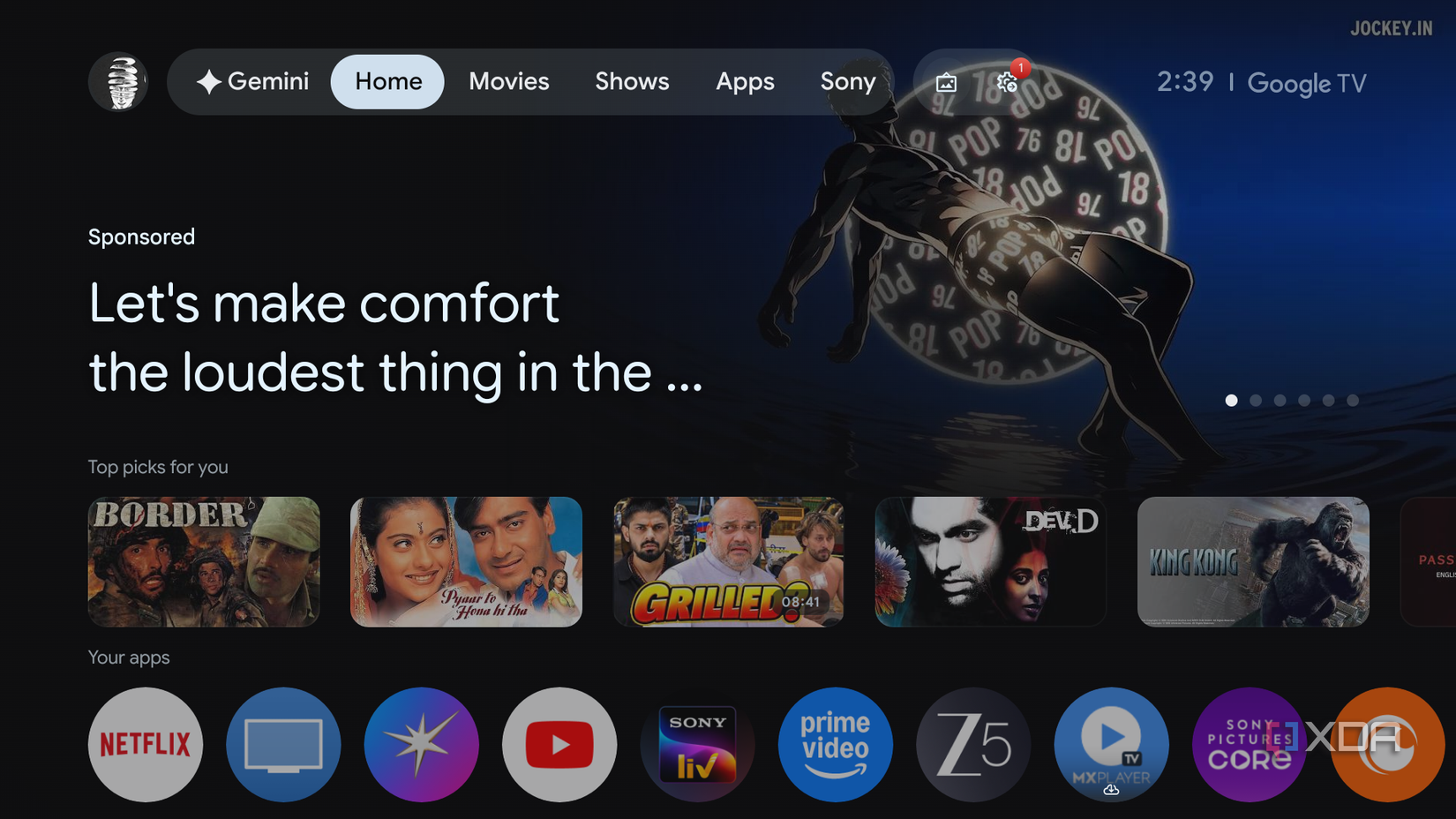 Giao diện Google TV có các biểu tượng ứng dụng phát video