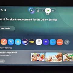 Giao diện Samsung Daily+ hiển thị thông báo đóng dịch vụ và mục Google Photos Memories