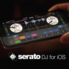 Giao diện Serato DJ for iOS trên iPhone ở chế độ cầm tay