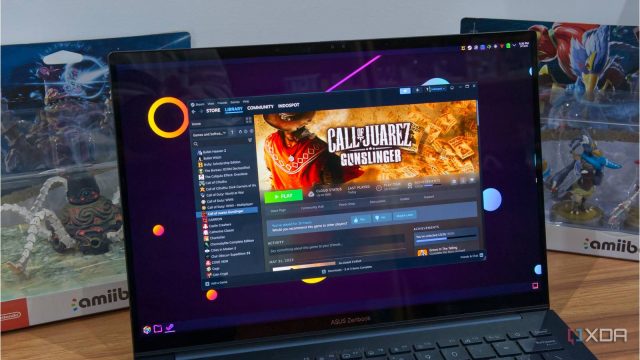Giao diện Steam chạy trên laptop Linux