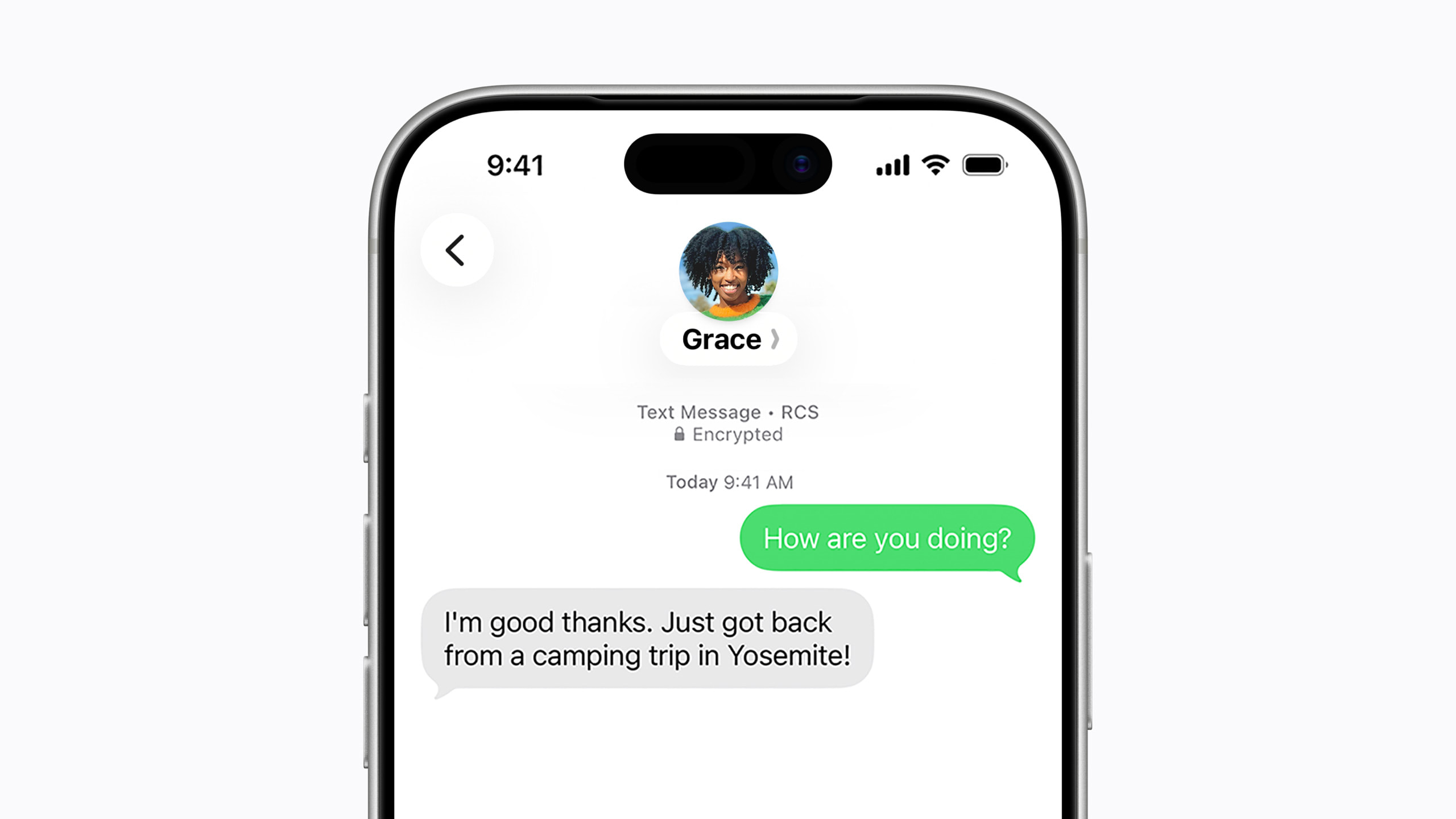 Giao diện ứng dụng Messages trên iPhone hiển thị cuộc trò chuyện RCS có mã hóa đầu cuối