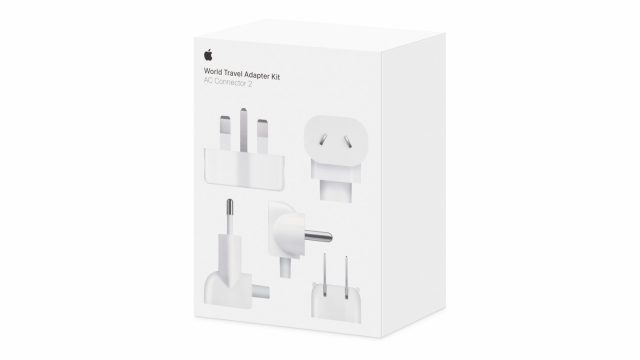 Hộp World Travel Adapter Kit ghi AC Connector 2