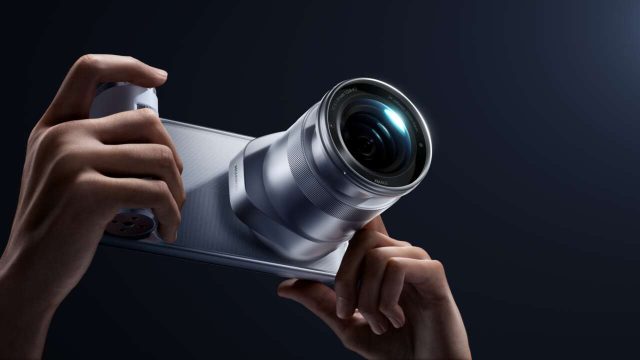 Huawei Mate 90 Pro Max Collector's Edition gắn module ống kính rời Ruiying Z10 và báng cầm tay