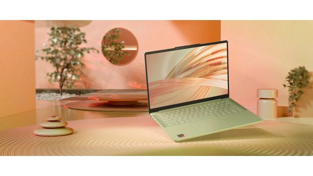 IdeaPad Vibe màu xanh trong ảnh quảng bá Lenovo