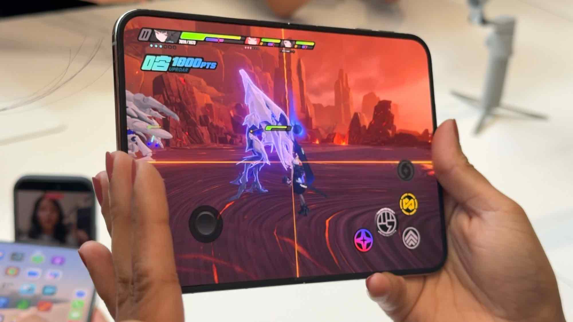 iPhone Duo — Chơi game trên màn hình lớn cần đi cùng khả năng giữ hiệu năng trong phiên chơi dài.