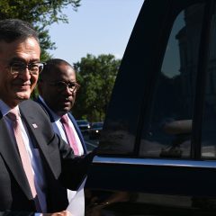 Lip-Bu Tan, CEO Intel, người đang thúc đẩy thay đổi cách hãng tiếp cận khách hàng Foundry.