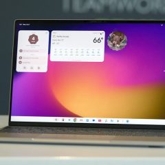 Màn hình chính Googlebook với widget thời tiết và thanh tác vụ