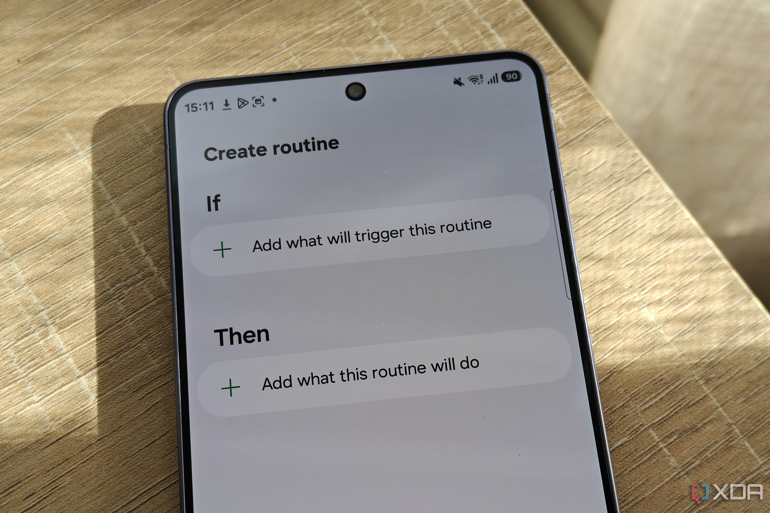 Màn hình Create routine với hai mục If và Then trên điện thoại Samsung Galaxy.