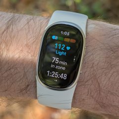 Màn hình theo dõi bài tập trên Fitbit Edge