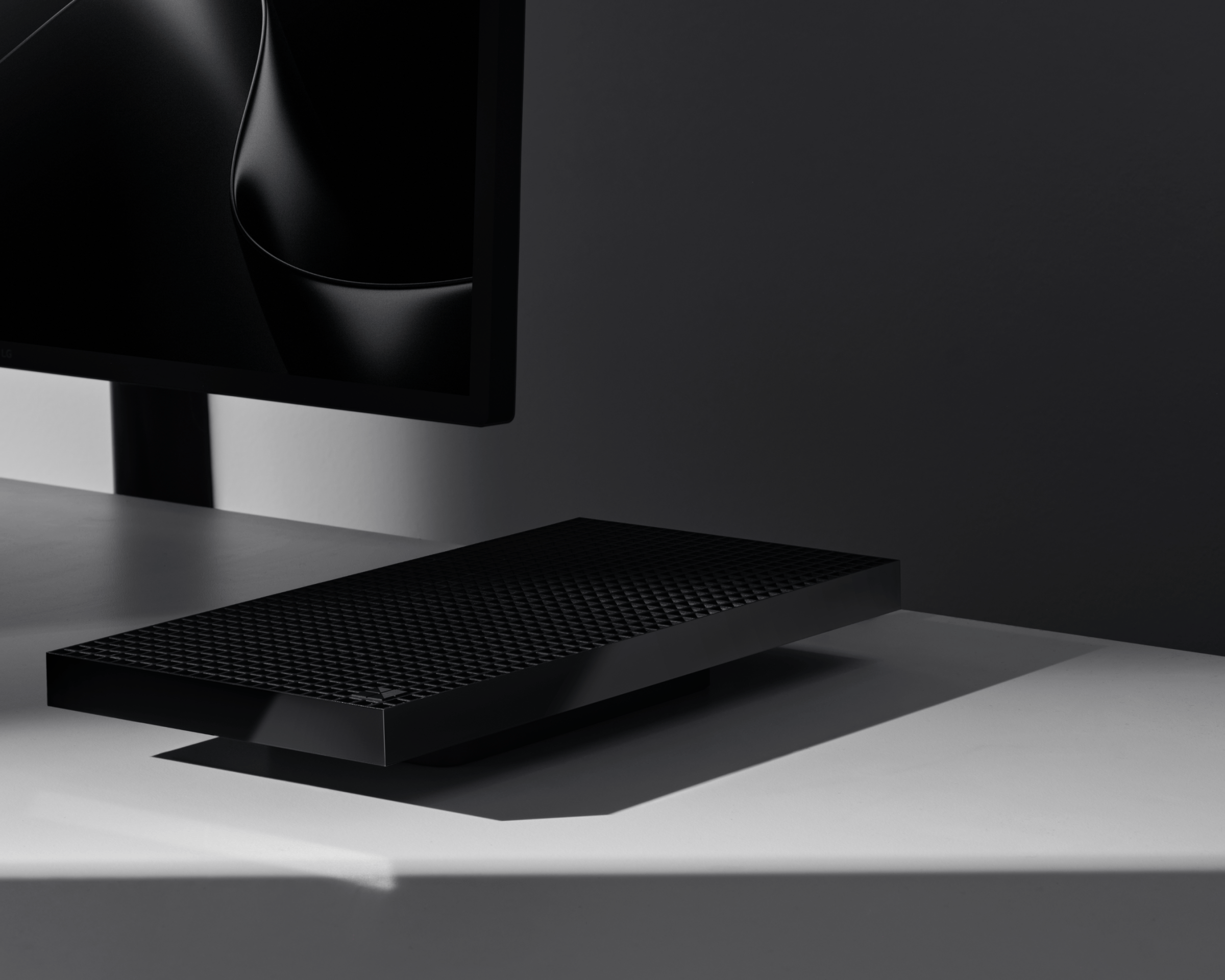 Mặt trên đục lỗ của Surface RTX Spark Dev Box
