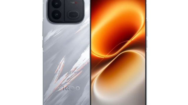 Mặt lưng iQOO Neo12 với cụm quạt tản nhiệt