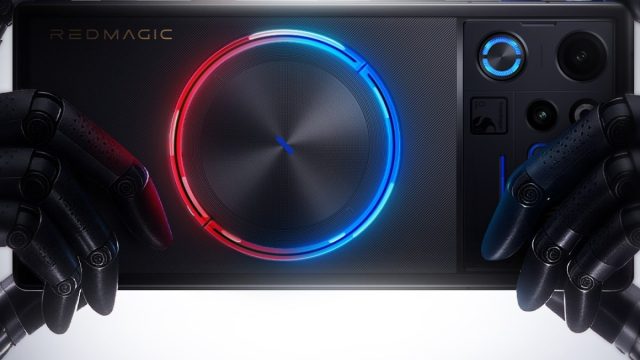 Mặt lưng RedMagic 12 Pro+ với hệ thống làm mát RGB