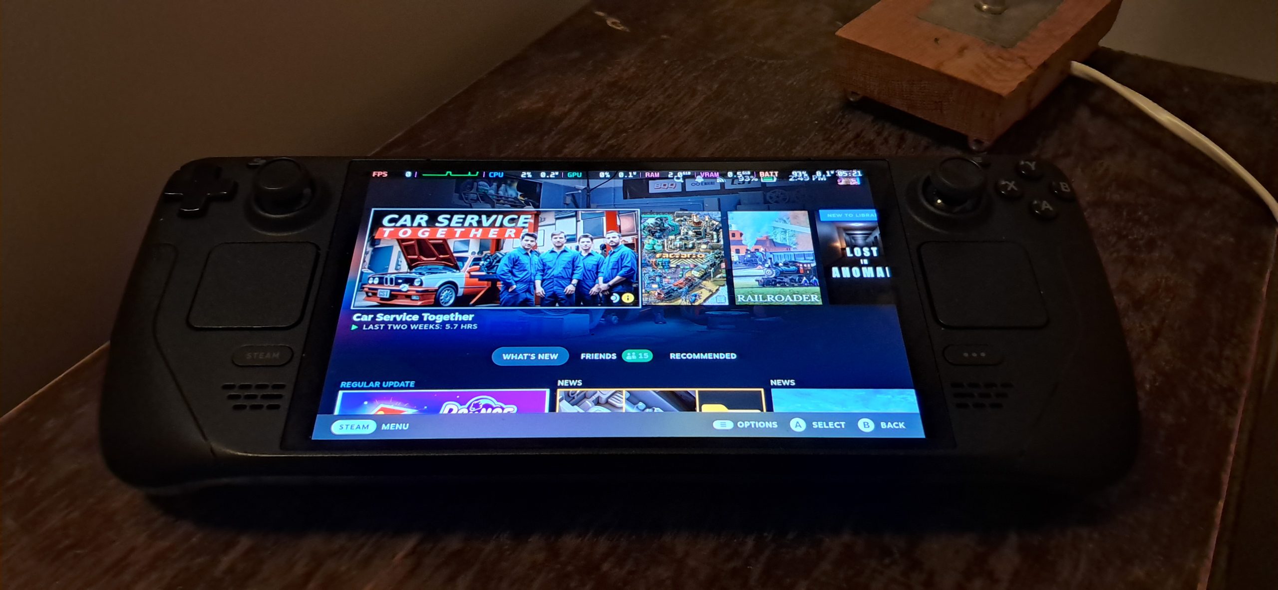 Máy chơi game cầm tay Steam Deck OLED của Valve