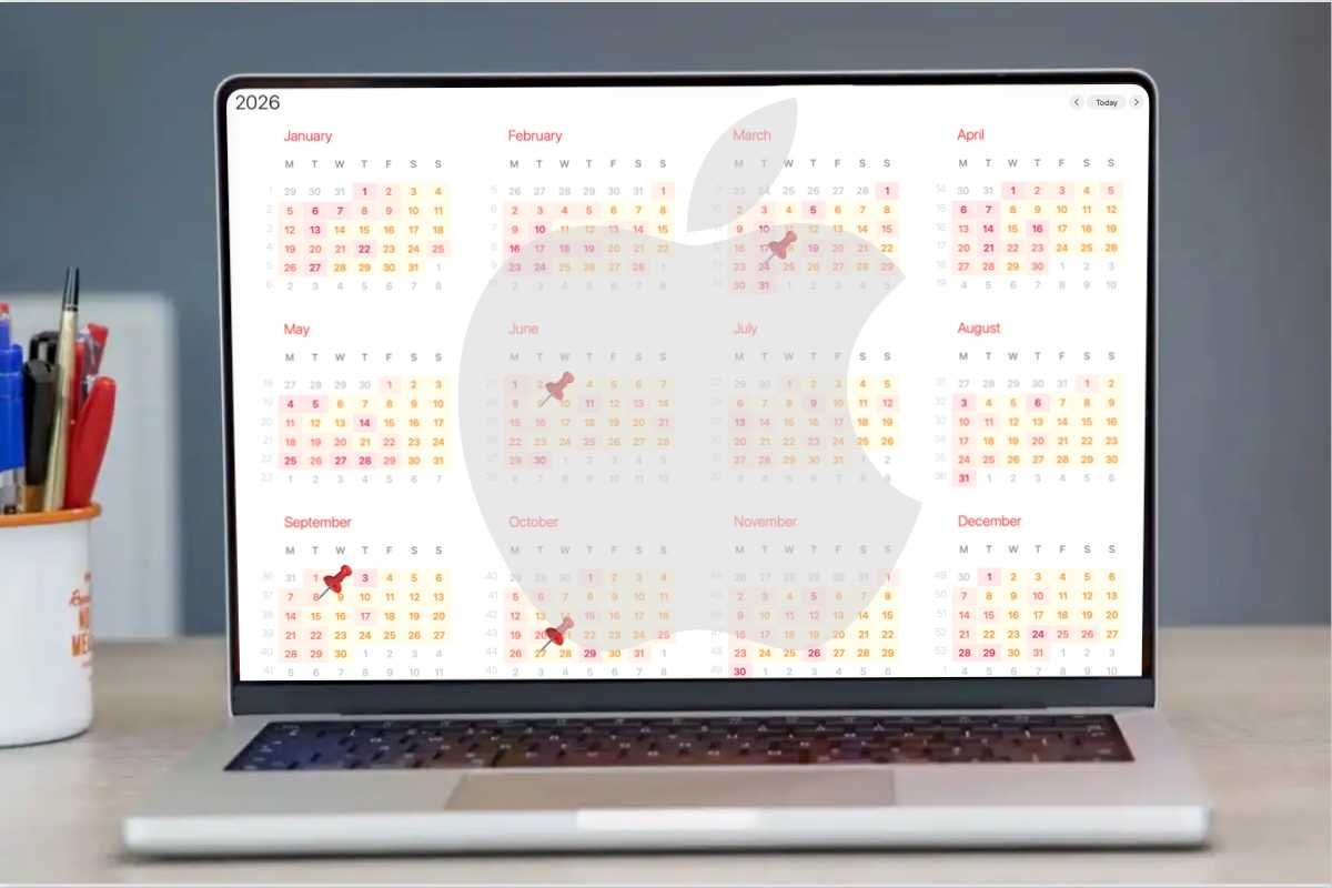 Máy MacBook hiển thị lịch năm 2026