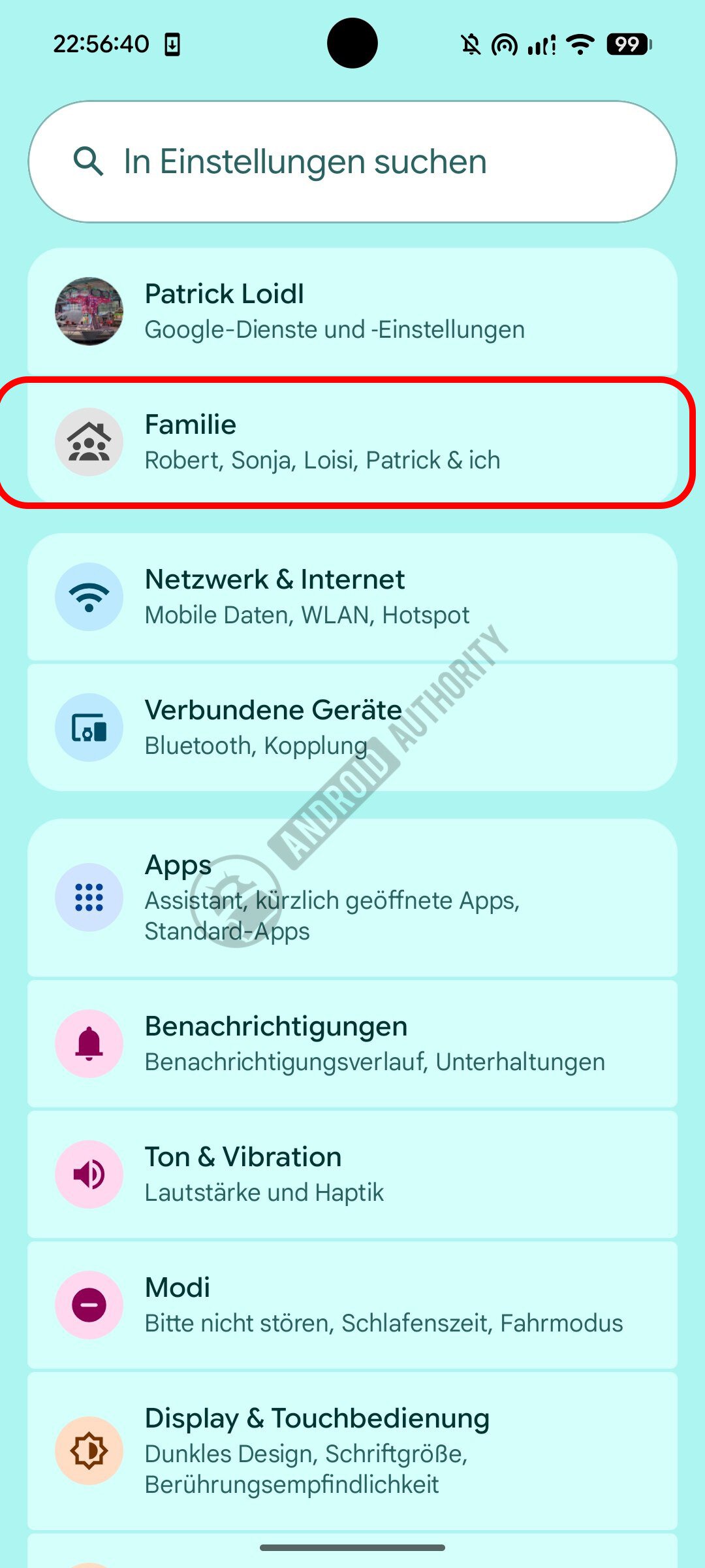 Mục Family được đánh dấu ở đầu ứng dụng Settings trên Pixel