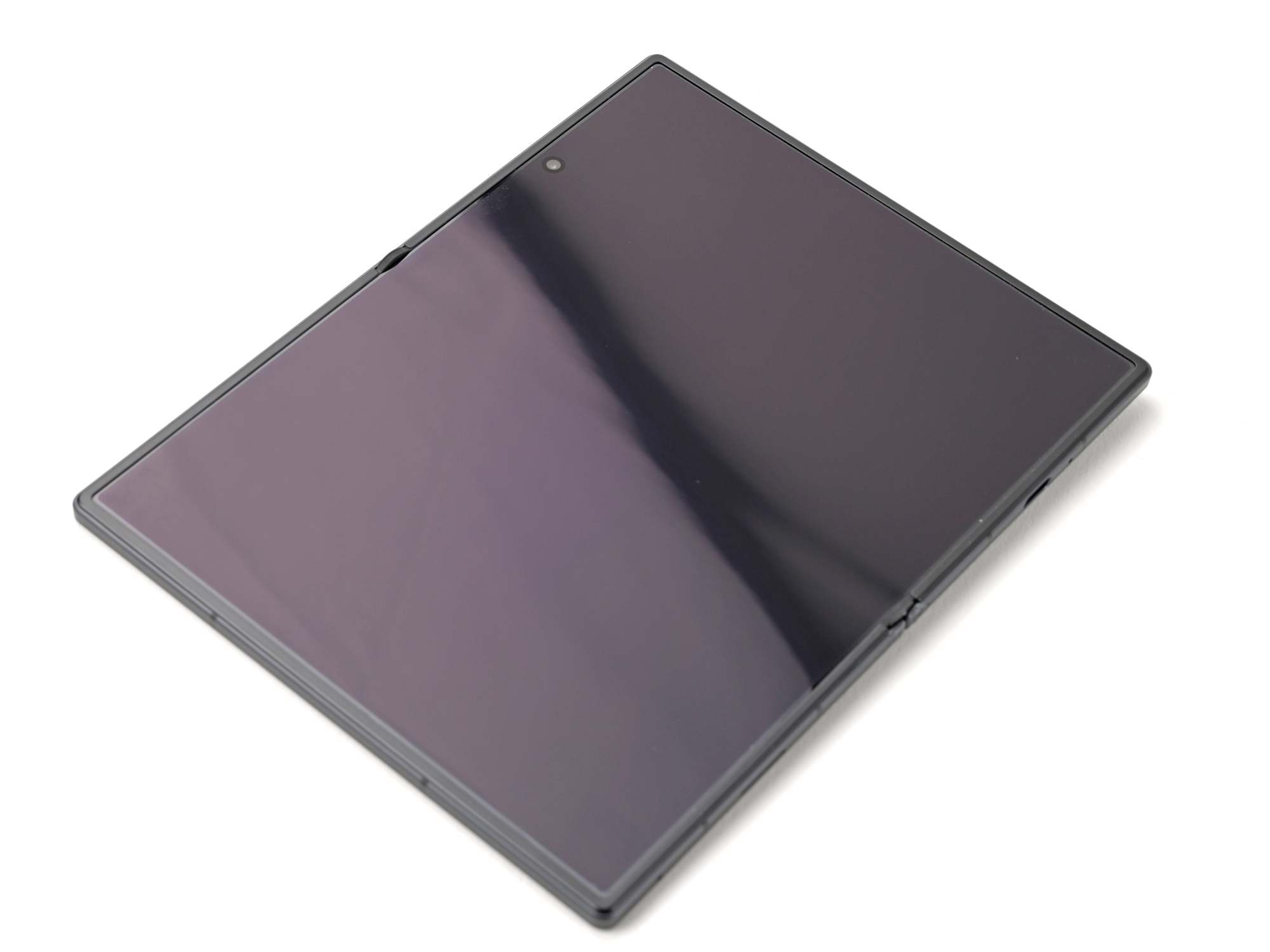 Nếp gấp Galaxy Z Fold8