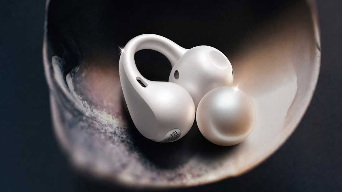 Cận cảnh củ loa và cầu nối chữ C của OnePlus Buds Clip