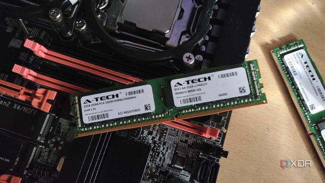 RAM ECC lắp vào bo mạch chủ
