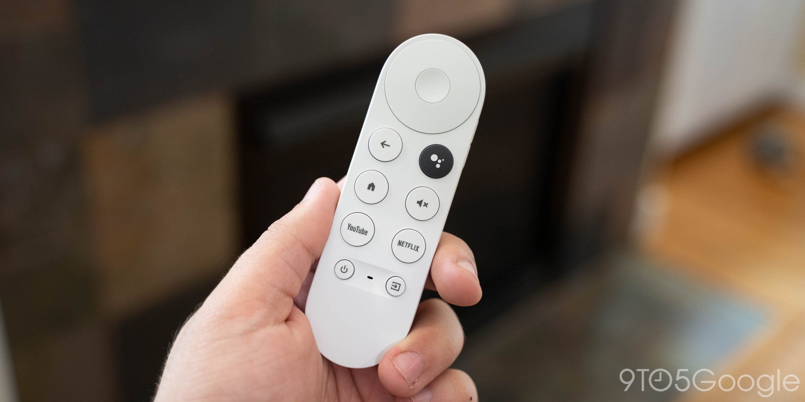 Remote Chromecast with Google TV với phím YouTube và Netflix
