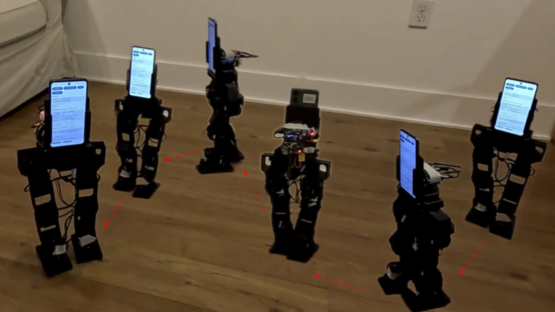 Robot hình người PhoneBot sử dụng smartphone làm cụm cảm biến và máy tính
