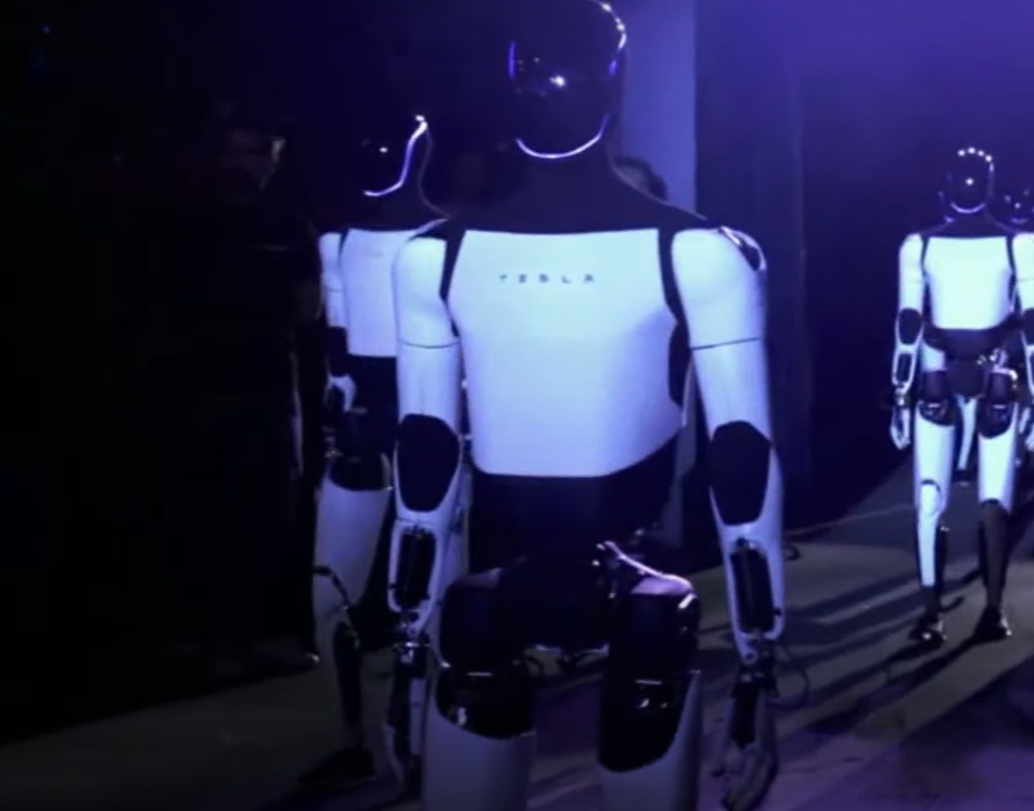 Các robot hình người Tesla Optimus