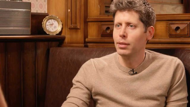 Sam Altman trong buổi phỏng vấn podcast Cheeky Pint