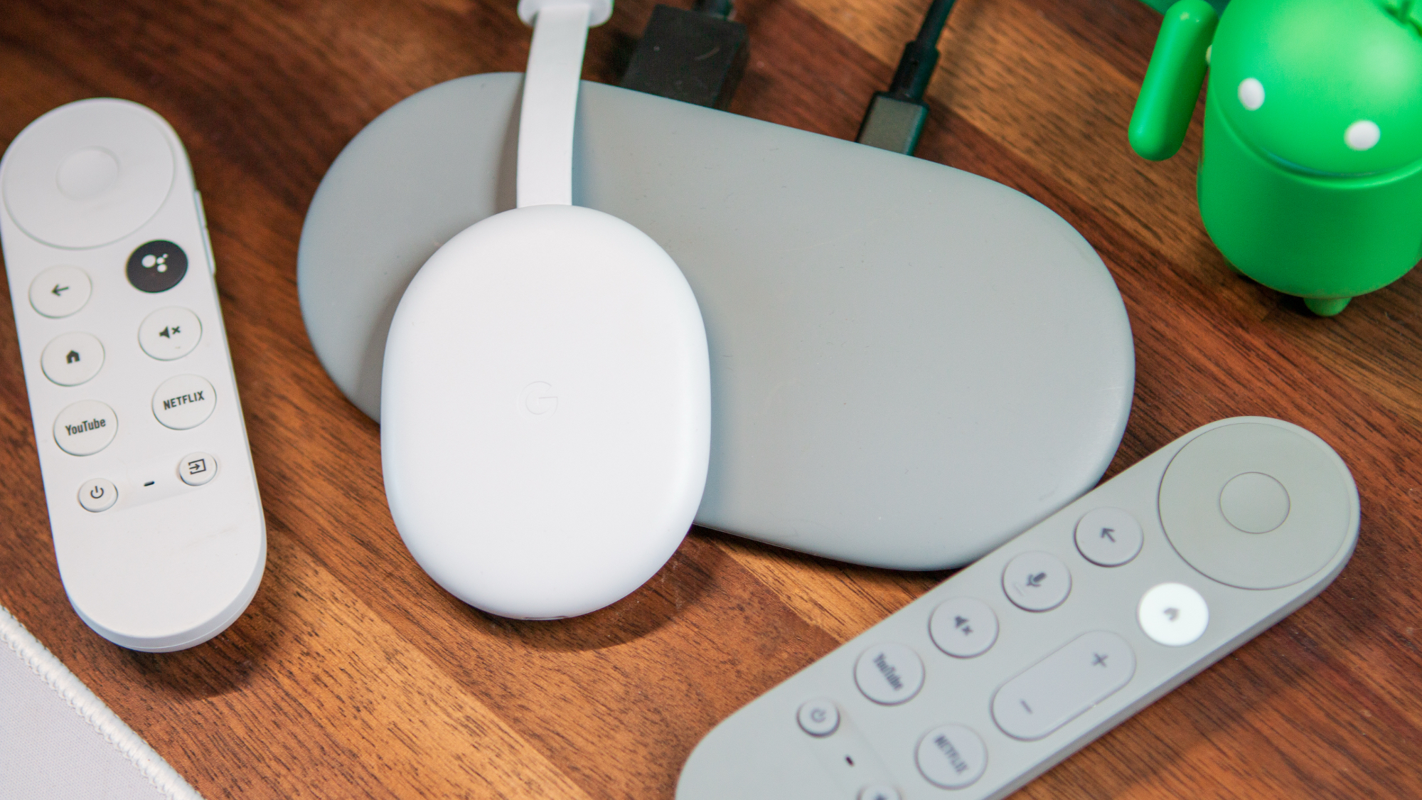 So sánh Chromecast with Google TV và Google TV Streamer