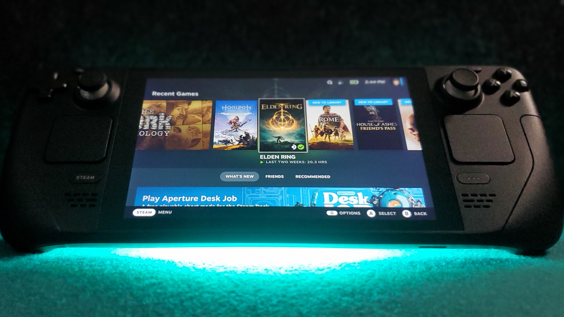 Steam Deck hiển thị màn hình menu SteamOS