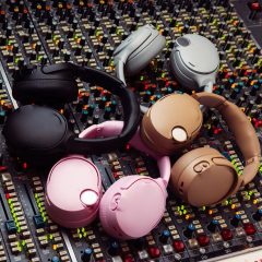 Tai nghe Skullcandy minh họa bài viết về thương vụ Bose