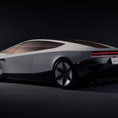 Tesla Roadster thế hệ mới nhìn chéo từ phía sau