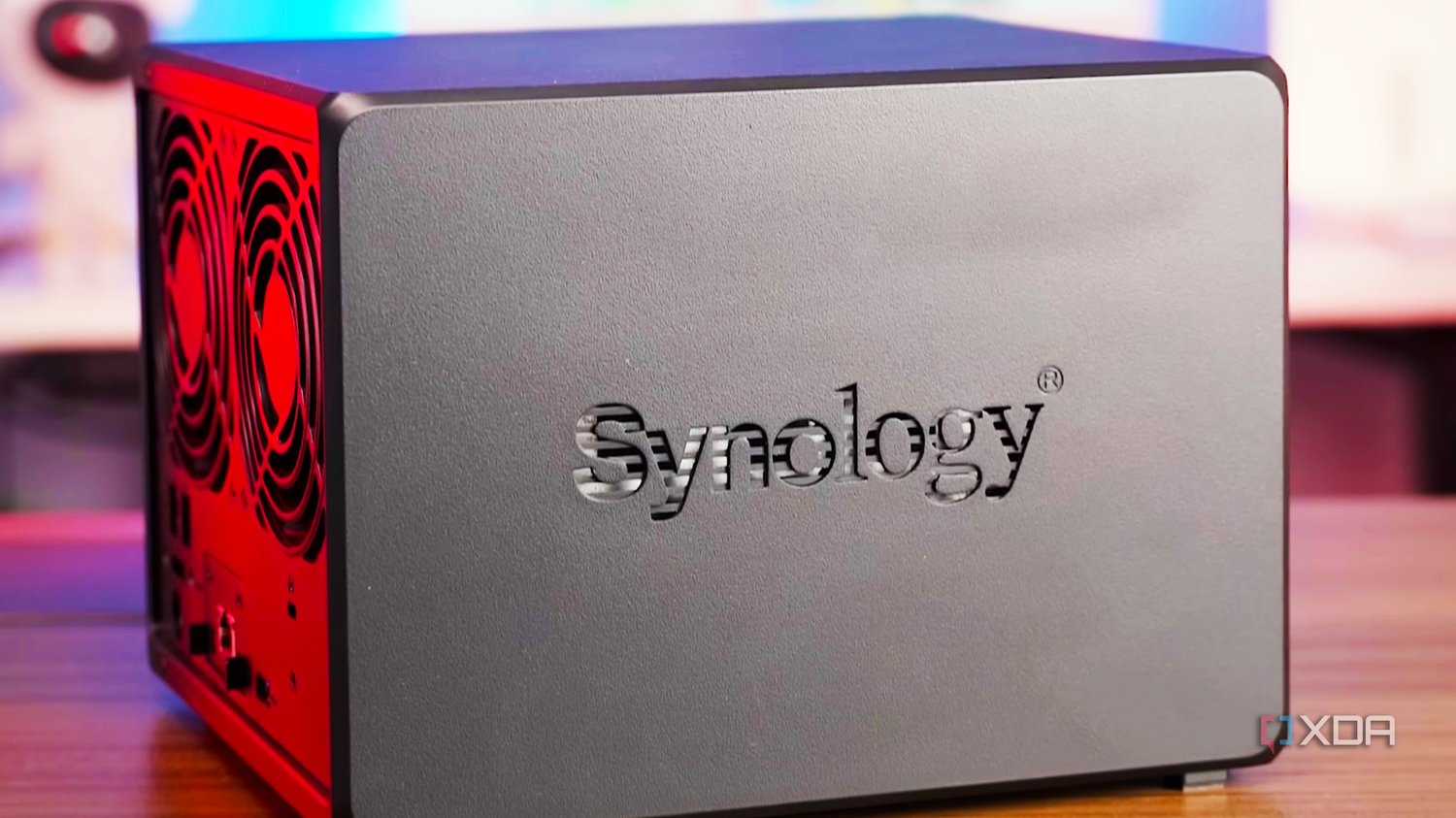 Thiết bị Synology DiskStation dùng làm máy chủ lưu trữ tại nhà