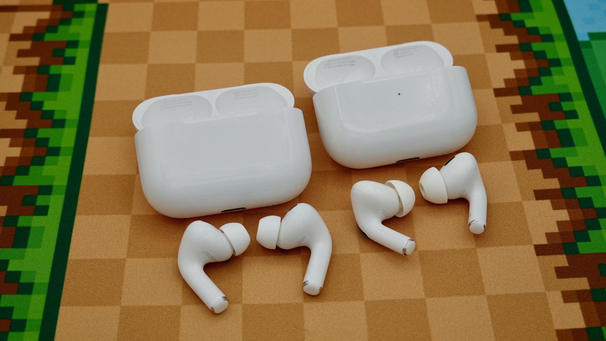 Thiết kế AirPods Pro 3 và Pro 2 cho thấy thiết kế mới cần được thử lại, thay vì mặc định hợp tai như đời trước.