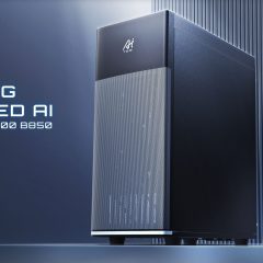 Thùng máy trạm GIGABYTE AI TOP 100 B850 dạng tháp màu đen với mặt trước dạng lưới.
