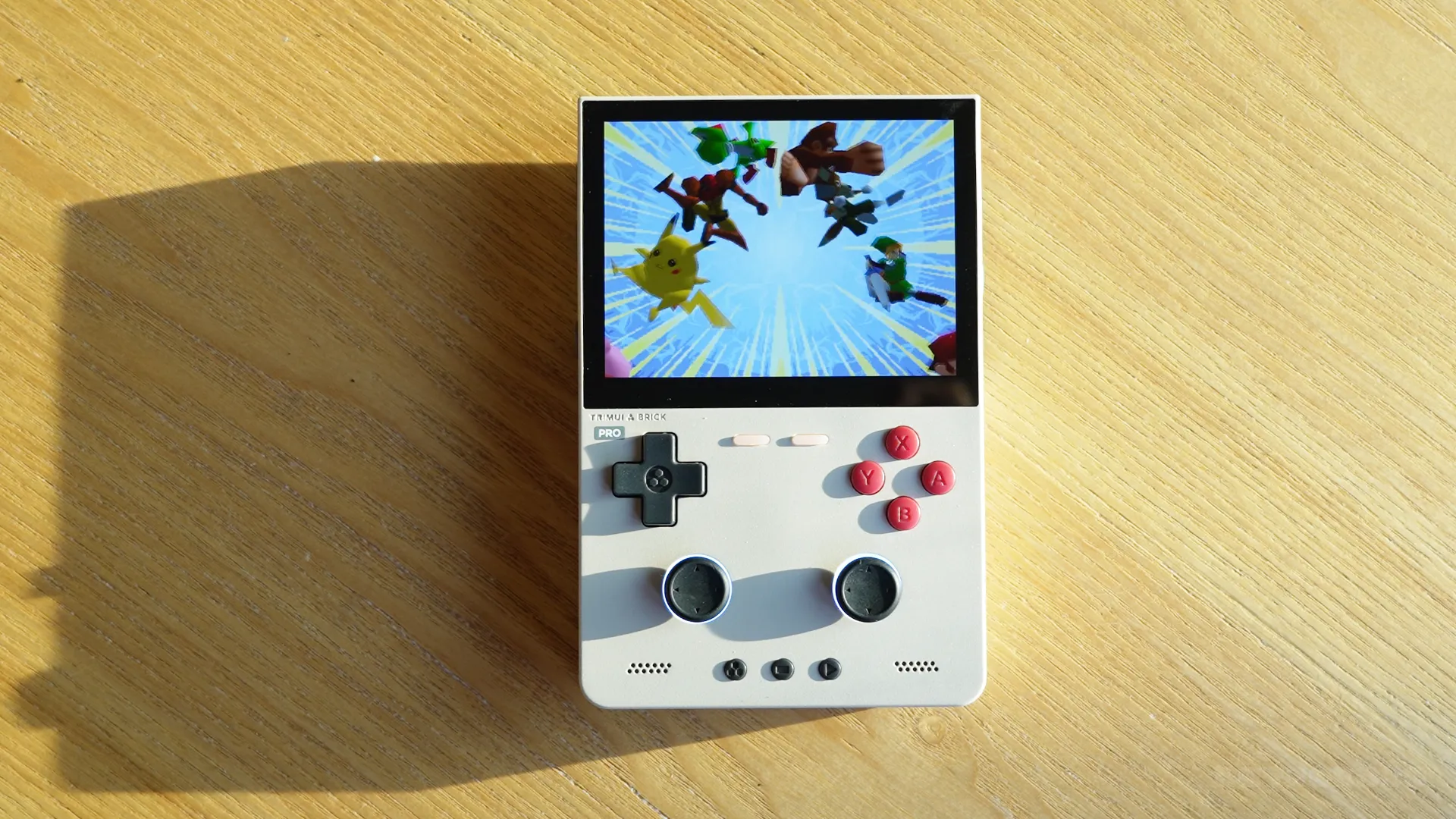 TrimUI Brick Pro phiên bản màu xám