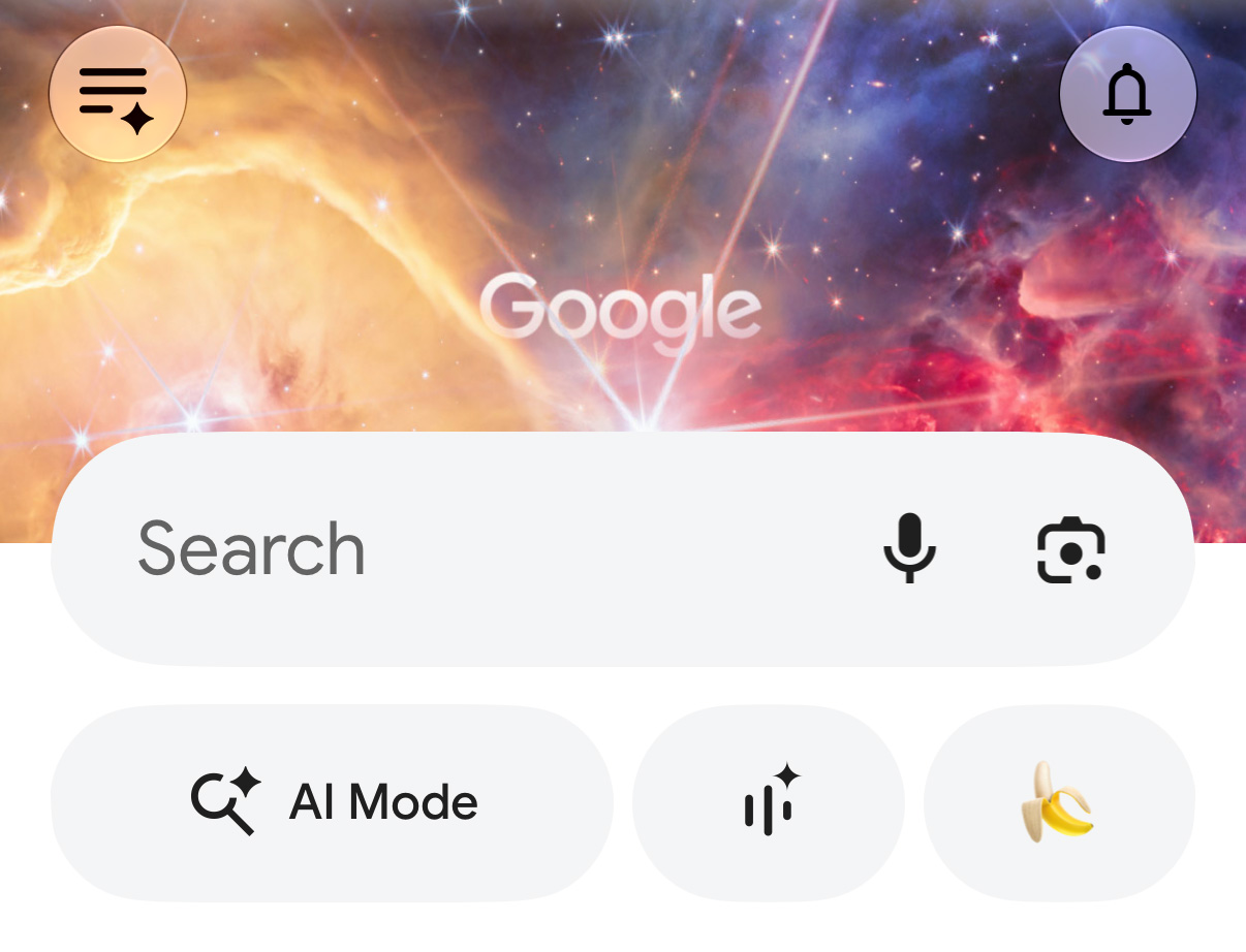 Ứng dụng Google hiển thị biểu tượng Nano Banana bên dưới ô tìm kiếm và nút AI Mode.